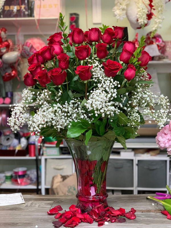 4 Dozen Roses in Vase - Brentwood Florist
